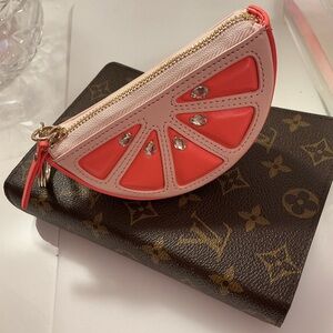 💐 Kate Spade novelty grapefruit slice coin purse